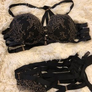 VS Lace push-up bra w/ matching garter belt